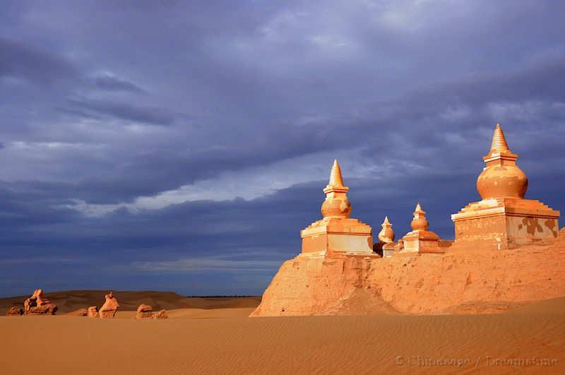 Inner Mongolia, stupa, Buddhism 