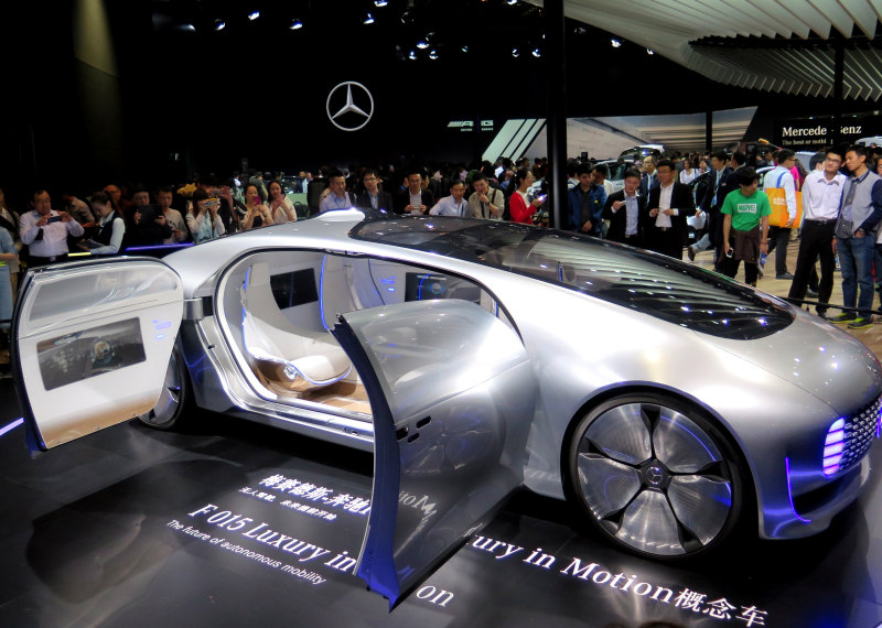 Mercedes Benz electric F 015 concept car
